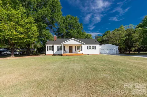 Exterior - 175 Bailey Rd, Lancaster, SC 29720 photo 2 of 10