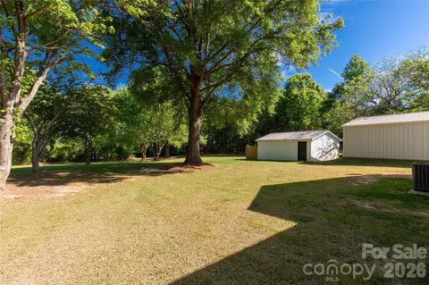 Exterior - 175 Bailey Rd, Lancaster, SC 29720 photo 6 of 10