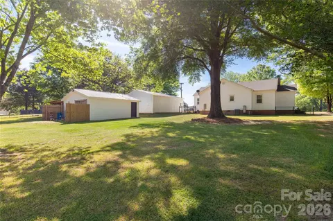 Exterior - 175 Bailey Rd, Lancaster, SC 29720 photo 5 of 10