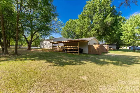 Exterior - 175 Bailey Rd, Lancaster, SC 29720 photo 8 of 10