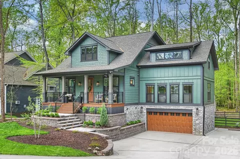 4001 Carmel Forest Dr, Charlotte, NC 28226