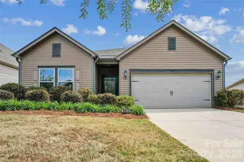 3013 Striped Maple Ct, Charlotte, NC 28215