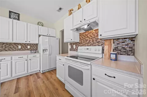 Kitchen - 9224 Ducati Ln, Cornelius, NC 28031 photo 5 of 7