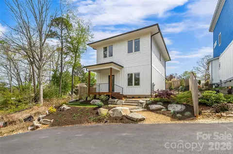 34 Fern St, Asheville, NC 28803