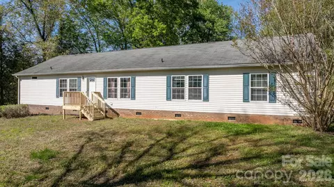 3634 Hillview Ne Dr NE, Conover, NC 28613