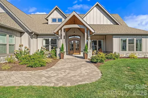 Exterior - 480 Daniel Circle Dr, Mills River, NC 28759 photo 2 of 9