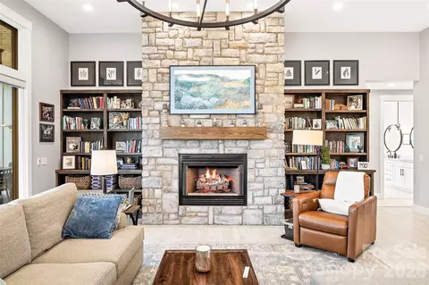 Living - 480 Daniel Circle Dr, Mills River, NC 28759 photo 3 of 3