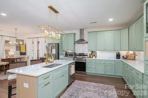 Kitchen - 156 Shields Dr, Lincolnton, NC 28092 photo 4 of 5