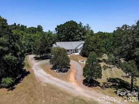 13033 Asbury Chapel Rd, Huntersville, NC 28078