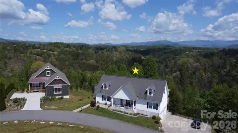 100 Bend View Dr, Marshall, NC 28753