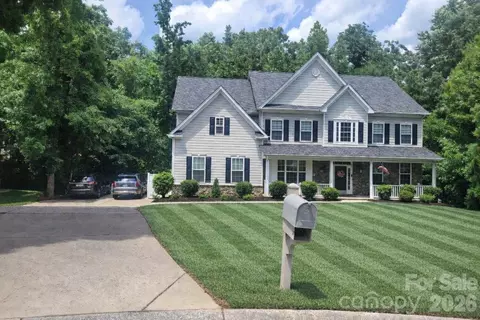 1261 Brough Hall Dr, Waxhaw, NC 28173