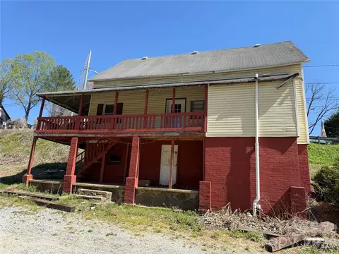 Exterior - 100 Hickory St, Rhodhiss, NC 28667 photo 2 of 7