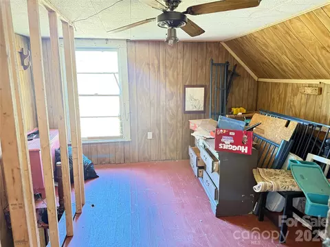 Bedroom - 100 Hickory St, Rhodhiss, NC 28667 photo 5 of 6