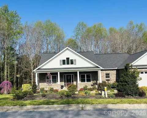 35 Iswa Dr, Taylorsville, NC 28681