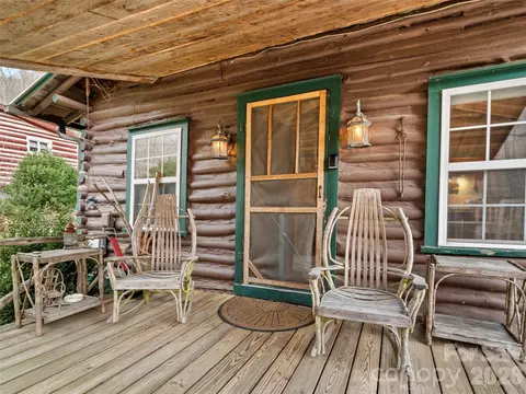 142 Cold Spring Rd, Burnsville, NC 28714