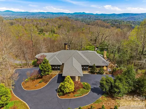 1000 Mcfarlane Way, Hendersonville, NC 28739