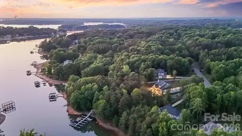 150 Palmer Marsh Pl, Mooresville, NC 28117
