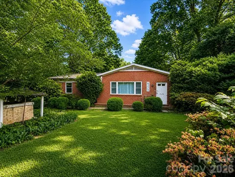 6210 Grove Park Blvd, Charlotte, NC 28215