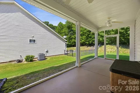 Exterior - 204 Black Mountain Dr, Fort Mill, SC 29708 photo 4 of 5