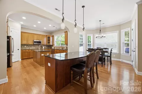 Kitchen - 204 Black Mountain Dr, Fort Mill, SC 29708 photo 2 of 5