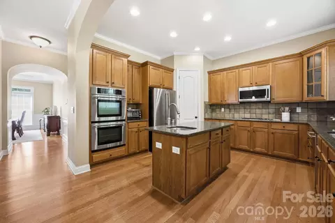 Kitchen - 204 Black Mountain Dr, Fort Mill, SC 29708 photo 3 of 5