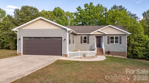 4262 Boulder Dr, Morganton, NC 28655