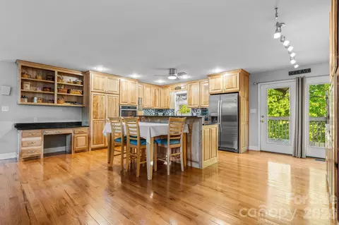 Kitchen - 4262 Boulder Dr, Morganton, NC 28655 photo 1 of 5