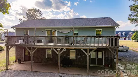 Exterior - 4262 Boulder Dr, Morganton, NC 28655 photo 4 of 6