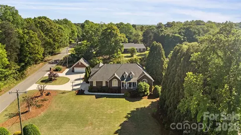 1701 S Point Rd, Belmont, NC 28012