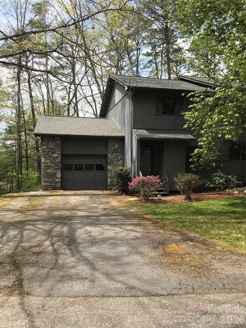 1 Pensacola Hts, Arden, NC 28704