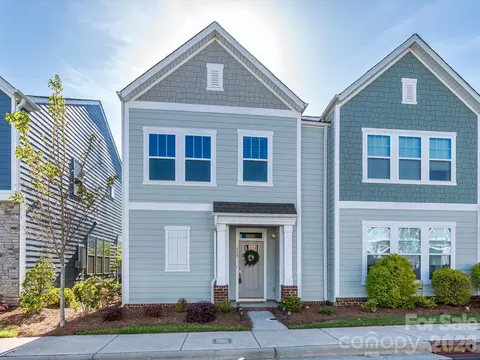 339 Ladybird Ln, Pineville, NC 28134