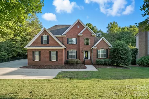 1209 Mossbank Pl, Gastonia, NC 28056