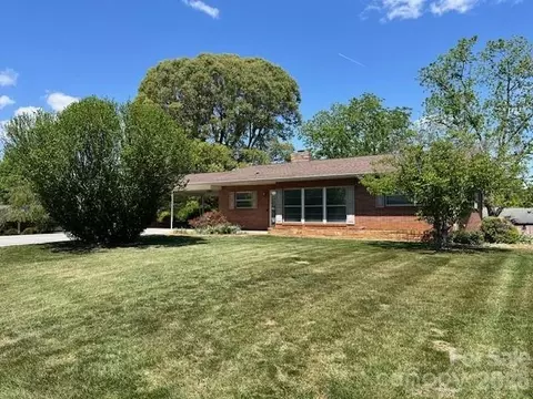 2303 Briarwood Sw St SW, Lenoir, NC 28645