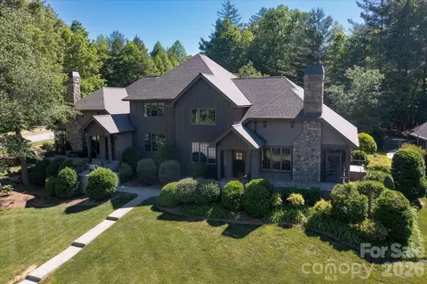 16 Hollyberry Ln, Brevard, NC 28712