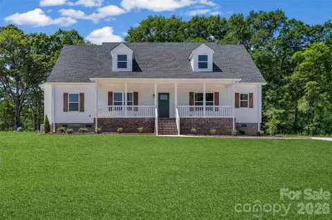 755 White Jenkins Rd, Bessemer City, NC 28016