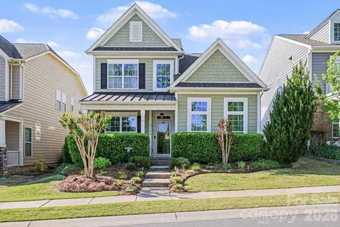 5153 Waterloo Dr, Tega Cay, SC 29708