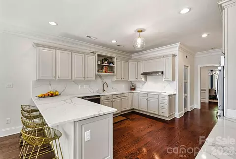 Kitchen - 22026 Satilla Dr, Cornelius, NC 28031 photo 3 of 6