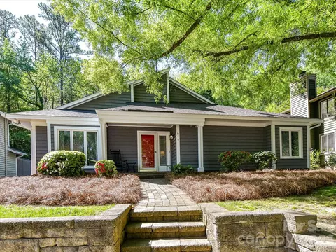 6712 Paces Ferry Ln, Charlotte, NC 28226
