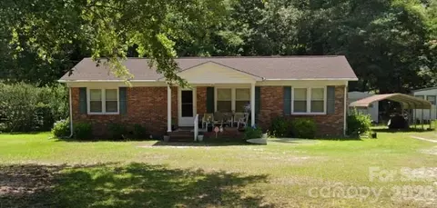 404 W Hammond St, Heath Springs, SC 29058