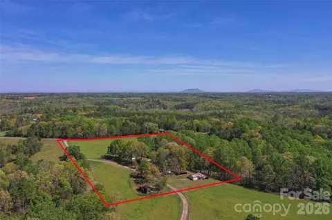 1336 Chinn Ln, Yadkinville, NC 27055