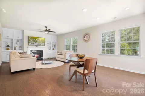 4032 Whipcord Dr, Waxhaw, NC 28173