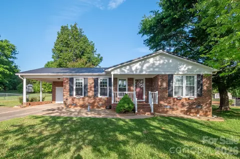 111 Southglenn Dr, Shelby, NC 28152