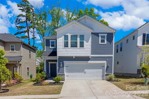 4009 Woodland View Dr, Charlotte, NC 28215