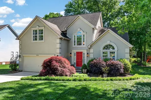 8926 Scottsboro Dr, Huntersville, NC 28078