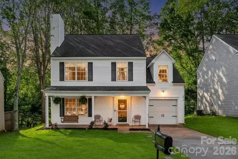 2013 Campfire Trl, Clover, SC 29710