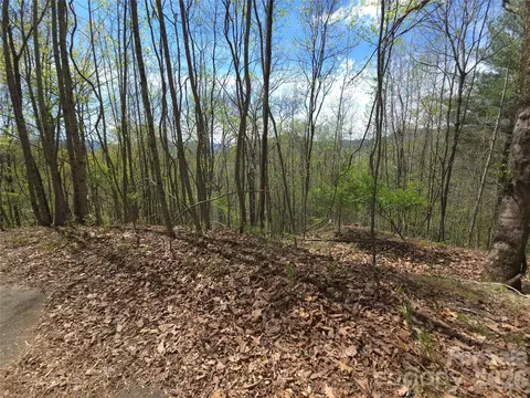 0 Winding Way 3233 Dr #32/33, Franklin, NC 28734
