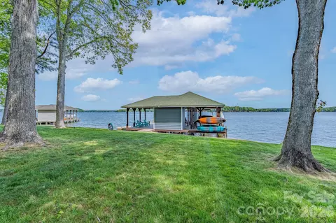 10959 Willow Oak Rd, Norwood, NC 28128