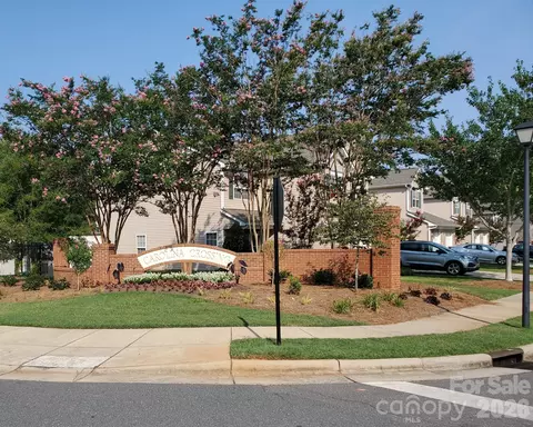 12050 Stratfield Place Cir, Pineville, NC 28134