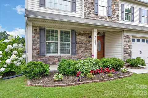 7041 Carnwarth Ln, Fort Mill, SC 29707