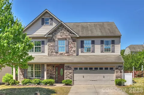 7041 Carnwarth Ln, Fort Mill, SC 29707